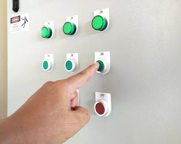 Safety Switch vs Circuit Breaker